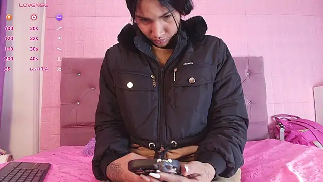 Skinny FullDirty online show from 01.12.26