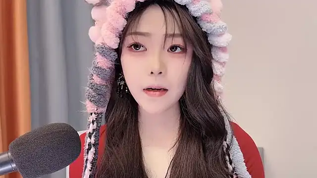 smalldaisy online show from 02.10.26