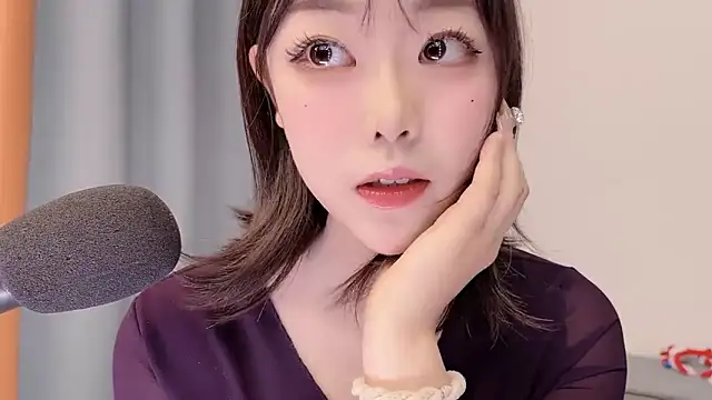 smalldaisy online show from 03.28.26