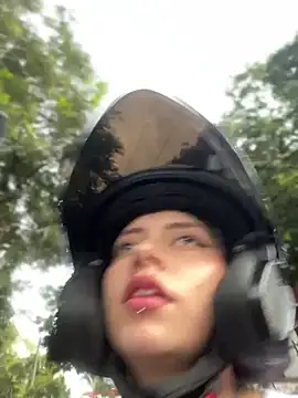 Snapshot of CamiTeaseX_ chatting on 02.19.26 CamiTeaseX online show from 02.19.26