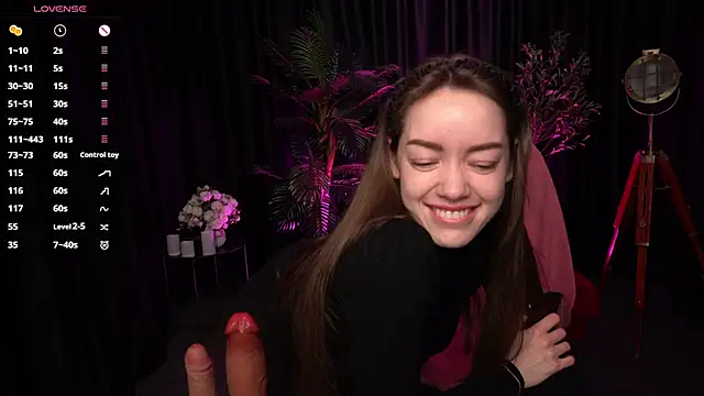 Velouraa online show from 03.20.26