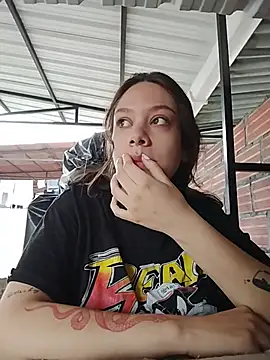 Snapshot of valerria_44 chatting on 06.18.26 valerria 44 online show from 06.18.26