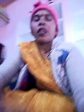 Snapshot of Rakhi_cut chatting on 12.22.25 Rakhi cut online show from 12.22.25