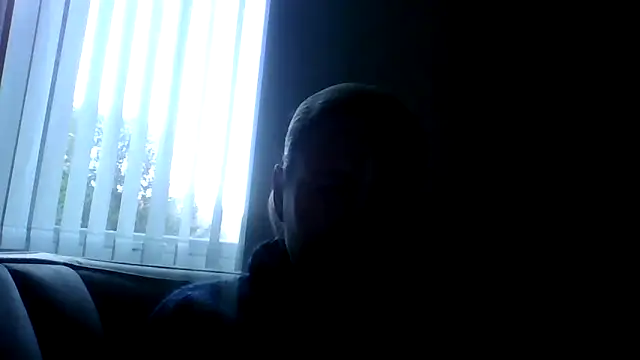 Snapshot of jennyblondeuk chatting on 03.18.26 jennyblondeuk online show from 03.18.26