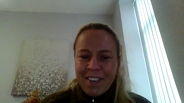 Snapshot of jennyblondeuk chatting on 03.24.26 jennyblondeuk online show from 03.24.26