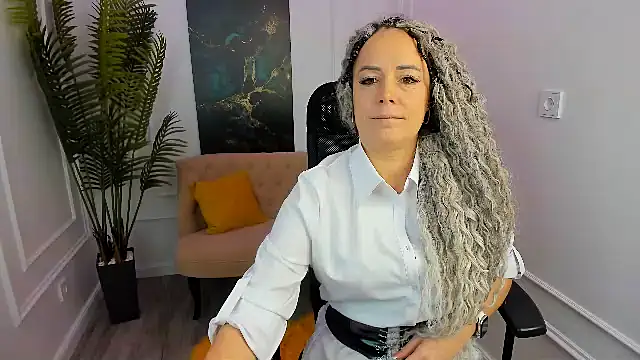 SamanthaReider online show from 01.08.26