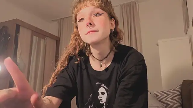 Snapshot of poli_blink chatting on 03.29.26 poli blink online show from 03.29.26