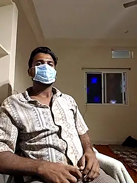 Snapshot of daddy_raj1208 chatting on 12.21.25 daddy raj1208 online show from 12.21.25