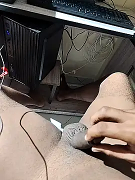 Snapshot of daddy_raj1208 chatting on 01.09.26 daddy raj1208 online show from 01.09.26