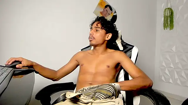 danny hot23  online show from 04.21.26