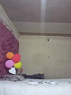 Snapshot of yourburget chatting on 02.13.26 yourburget online show from 02.13.26