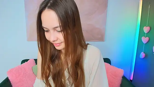 Snapshot of Adele_Farrell chatting on 06.25.26 Adele Farrell online show from 06.25.26