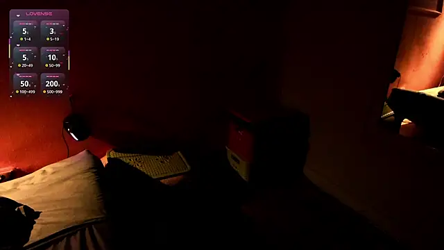 Snapshot of CURLY_LATINA_ chatting on 02.16.26 CURLY LATINA online show from 02.16.26