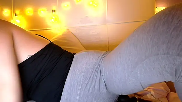 Snapshot of sexxxyredxxx chatting on 02.21.26 sexxxyredxxx online show from 02.21.26