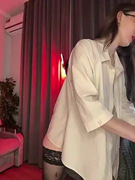 LuxBrunette  online show from 03.16.26