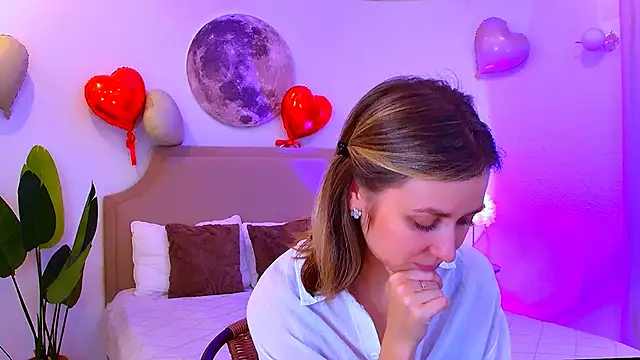 EmeraldGlow online show from 02.15.26