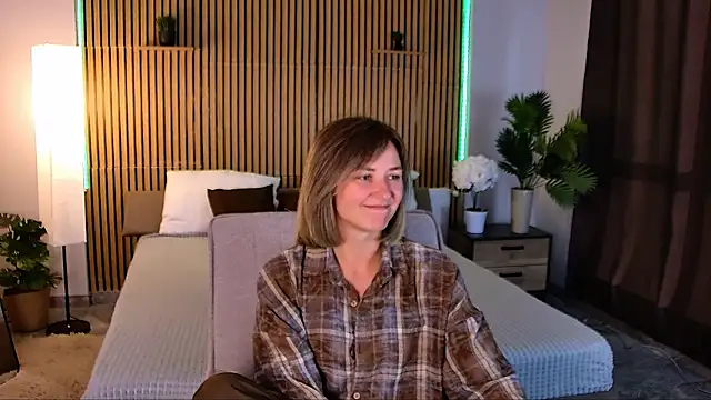 EmeraldGlow online show from 05.26.26