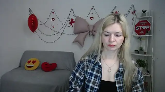 Snapshot of MelissaTyler chatting on 02.15.26 MelissaTyler online show from 02.15.26