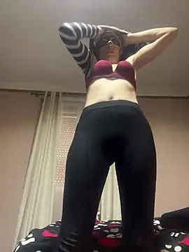 SexyMamiVee online show from 02.16.26