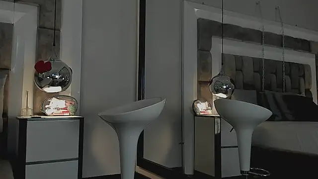 ElenaWatsonn online show from 03.18.26