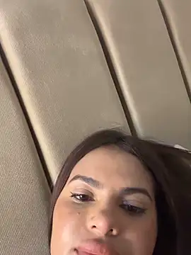 Irina Velvett online show from 04.21.26