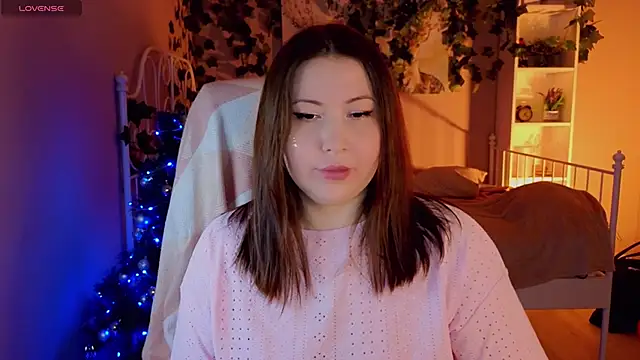 Snapshot of dobernass chatting on 12.22.25 dobernass online show from 12.22.25