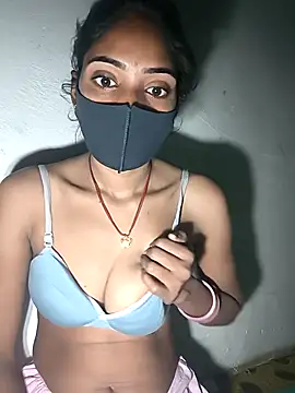 Snapshot of Naughty_Seema chatting on 03.17.26 Naughty Seema online show from 03.17.26