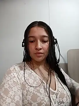 Laia  Evanss online show from 04.15.26