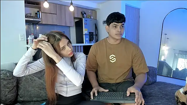 Snapshot of Nicole_and_thiago1 chatting on 01.10.26 Nicole and thiago1 online show from 01.10.26