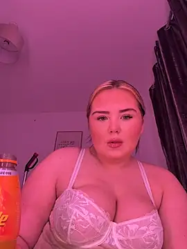 KatieCeexx online show from 01.17.26