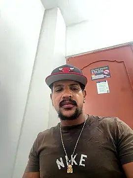 Snapshot of bigdick211292 chatting on 01.15.26 bigdick211292 online show from 01.15.26