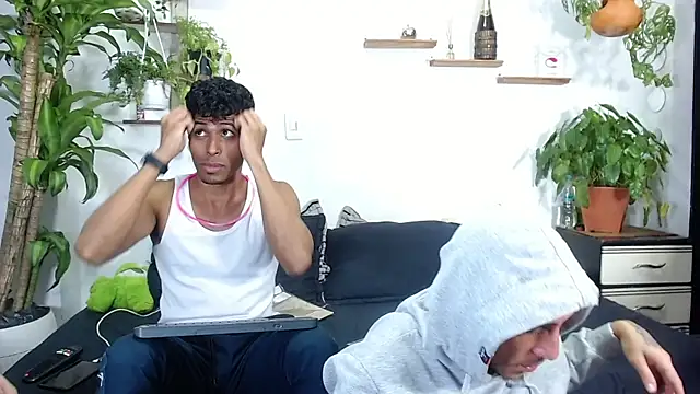 Snapshot of Interracial_Snow_Bunny chatting on 02.13.26 Interracial Snow Bunny online show from 02.13.26