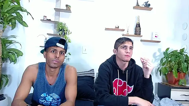 Snapshot of Interracial_Snow_Bunny chatting on 02.16.26 Interracial Snow Bunny online show from 02.16.26