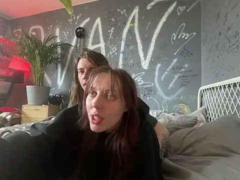 Snapshot of EmmaLyrica chatting on 04.14.26 EmmaLyrica online show from 04.14.26