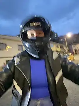 Scarlet auraa online show from 04.06.26