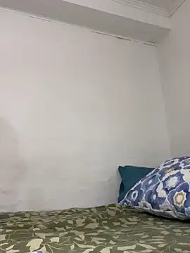 Snapshot of moronoiroficial chatting on 03.27.26 moronoiroficial online show from 03.27.26