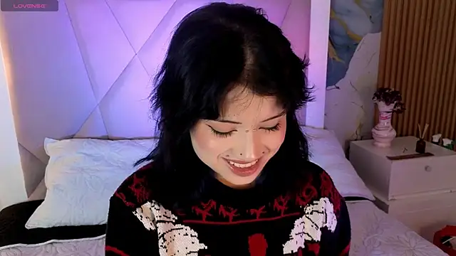 Snapshot of Sienna_Desiree chatting on 05.23.26 Sienna Desiree online show from 05.23.26