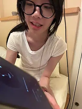 PetiteTight online show from 06.12.26