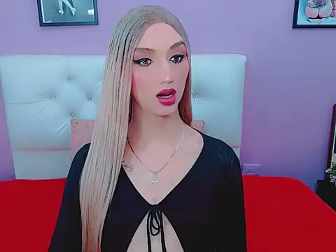 shantal gil online show from 04.17.26