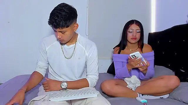 Bela and Dominicck online show from 01.12.26