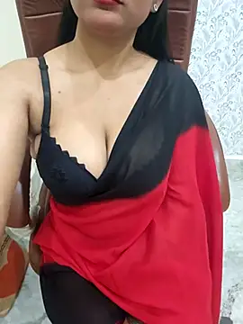 Snapshot of cute_payal143 chatting on 02.14.26 cute payal143 online show from 02.14.26