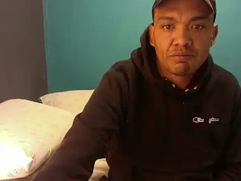 latinomoreno95 online show from 01.09.26