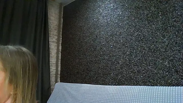 Amanda Luxe online show from 01.06.26