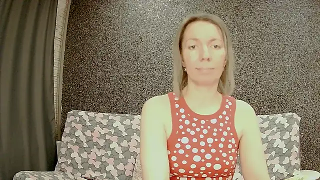 Amanda Luxe online show from 01.12.26