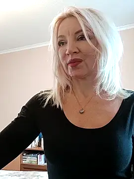 Snapshot of MiraStar984 chatting on 02.18.26 MiraStar984 online show from 02.18.26