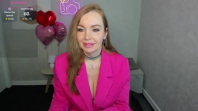 Marie Hayes online show from 02.12.26