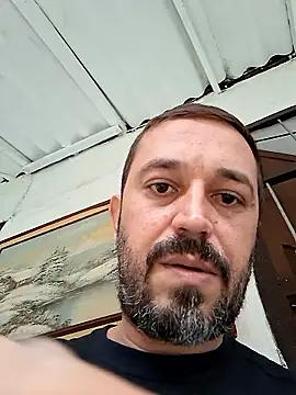 Johnnyhotlatmale online show from 01.12.26