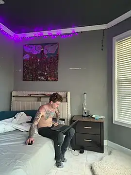 Derrick7799 online show from 04.28.26