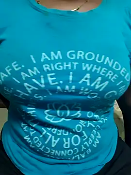 Snapshot of tamil-Diya90 chatting on 02.17.26 tamil-Diya90 online show from 02.17.26