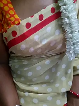 Snapshot of tamil-Diya90 chatting on 04.18.26 tamil-Diya90 online show from 04.18.26
